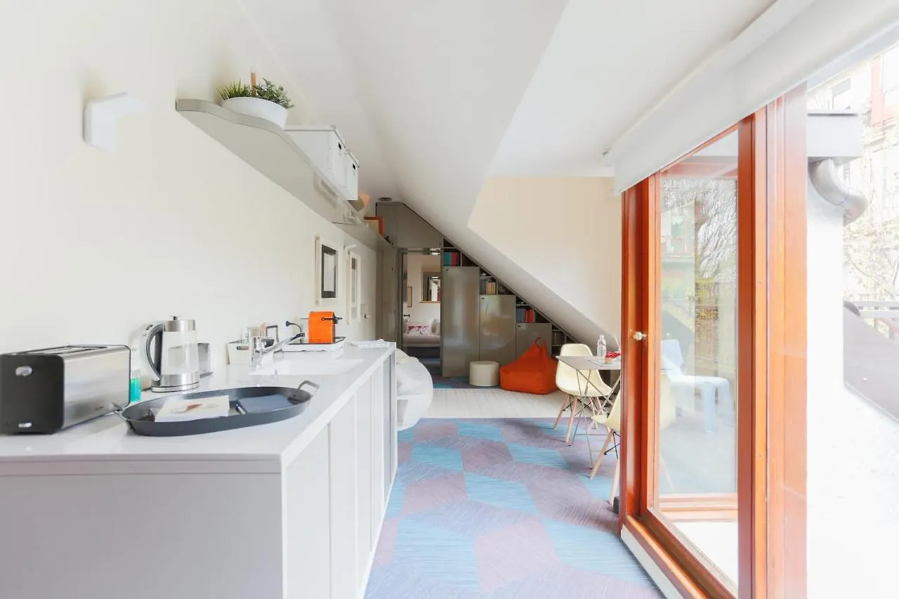 Apartment Deep Travel Home Milan Italy